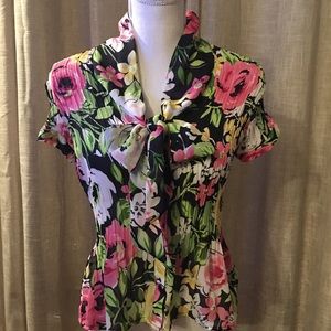 🛍 3 for $12 | floral print blouse with bow